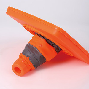 กรวยจราจรแบบพับได้แบบพกพา สีส้ม กรวยเตือนความปลอดภัยบนถนนแบบสะท้อนแสง สำหรับการจอดรถในกรณีฉุกเฉิน - Product Image 2