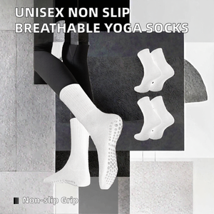 Chaussettes de sport en coton antidérapantes blanches respirantes pour le Pilates, le ballet et l'entraînement en automne - Product Image 2