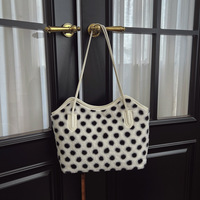 Sac à bandoulière BCMS 9363 à pois frais en tissu peluche, sac fourre-tout moyen pour femme, nouvelle mode, sac à main polyvalent de niche, doublure en polyester