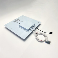 Système de Contrôle d'Accès de Parking RFID UHF Longue Distance 25 m Lecteur RFID UHF avec Antenne 12 dBi, RS232, RS485, WG, Relais et TCP/IP, et LED