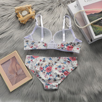 Ensemble de soutien-gorge à boutons dorsaux, ensemble 2 pièces imprimé floral, soutien-gorge et sous-vêtements, lingerie sexy pour femmes romantiques, soutien-gorge à armatures, pantalon triangle