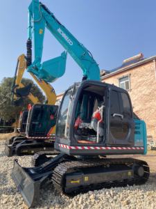 Excavateur d'occasion Kobelco SK75-8 de 7 tonnes avec moteur à engrenages-Excellent état de haute qualité pour la construction et l'agriculture - Product Image 3