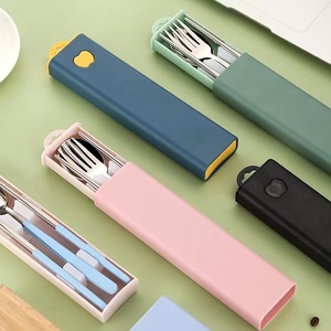 Biểu Tượng Tùy Chỉnh Đầy Màu Sắc 304 Thực Phẩm Vàng Đen Muỗng Nĩa Đũa Set <span class=keywords><strong>Flatware</strong></span> Set Thép Không Gỉ Dao Kéo Thiết Lập Với Hộp Đóng Gói - Product Image 1