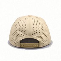 Casquette de performance perforée à 6 panneaux, anti-humidité, en polyester non structuré, avec logo personnalisé et patch PVC, respirante pour le sport