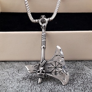 Yunnique – collier avec pendentif hache viking en acier inoxydable pour hommes, design asymétrique punk, bijoux cadeau - Product Image 3