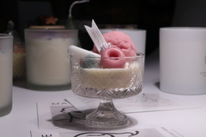 Bougie parfumée en cire de soja en forme de glace C&H, articles d'ameublement, bougie d'anniversaire - Product Image 4