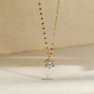 Collier Pendentif Chaîne Simple en Acier Inoxydable avec Cristal Strass Taillé Ovale et Sertissage Griffe, Style Décontracté/Sportif - Product Image 4