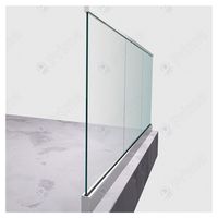 Rampe d'escalier en verre feuilleté personnalisée Prima, design sans cadre, avec support carré en verre, garde-corps