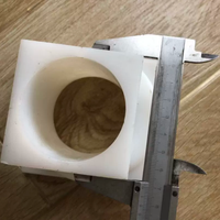 Plateau pour bouteilles de 5 gallons pour machine de remplissage d'eau en fût, support de fût en plastique personnalisé, pièces de rechange pour ligne de production de boissons