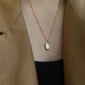 สร้อยคอเปลือกหอยดีไซน์สองด้านสไตล์เรโทร หรูหราเบาๆ แฟชั่นทันสมัย ประดับกระดูกไหปลาร้า สีเปลือกหอย - Product Image 3