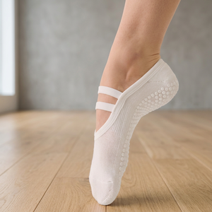 Chaussettes courtes pour femmes, antidérapantes, respirantes, antibactériennes, fabriquées à Taïwan, épaisseur standard, pour le yoga et l'usage quotidien - Product Image 1