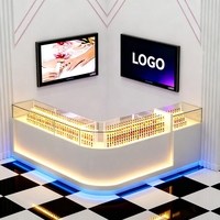 Kiosque d'impression d'ongles pour la décoration intérieure des centres commerciaux, mobilier de bar à ongles personnalisé, station de kiosque, vitrine de cosmétiques pour manucure