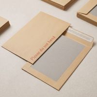 Enveloppe rigide personnalisée en papier kraft brun avec bande adhésive pour l'expédition