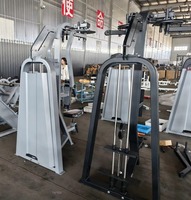ST-1007 Meilleure vente Appareil de fitness robuste pour la musculation des Deltoides Postérieurs et des Pectoraux, avec fonction de serrage des bras assis pour les clubs de fitness