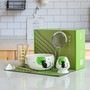 Ensemble cadeau bol et fouet à matcha japonais peints à la main, ensemble matcha peint à la main avec motif chat - Product Image 2