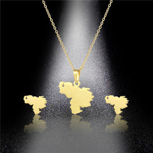 निर्माता स्टेनलेस स्टील 18K गोल्ड वेनेजुएला मानचित्र आकर्षण लटकन हार बालियां आभूषण सेट - Product Image 3