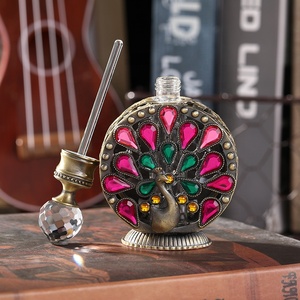 Botella de <span class=keywords><strong>Perfume</strong></span> de Metal con piedras de pavo real, joyería patentada de 12ml, botella de cristal esencial de 0il, rellenable, n. ° 898 - Product Image 5