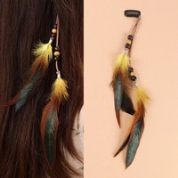 Pince d'extension de cheveux tribale tressée à pompon coiffe de bohème faite à la main à plumes bon marché à la mode vente en gros