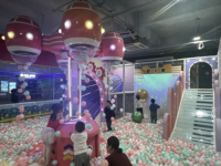 Machine de fontaine à balles électrique Équipement de terrain de jeu intérieur Jeux de balles interactifs Équipement de jeu doux
