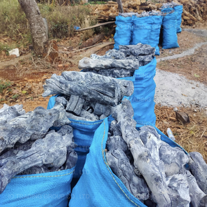 Charbon de bois blanc de qualité supérieure Binchotan fabriqué à partir de bois de café naturel pour la grillade - Product Image 6