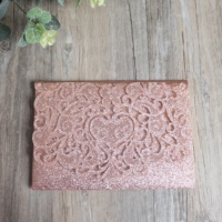 Rustique Premium Laser Rose Paillettes RSVP Cartes D'invitation De Poche De Mariage Estampage À Chaud Feuille Texte Anime Musique Style De Luxe Souvenir