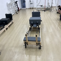 Lit de Pilates pliable en chêne et érable, appareil d'entraînement professionnel portable en alliage d'aluminium pour le yoga et le renforcement musculaire, idéal pour les entraîneurs personnels