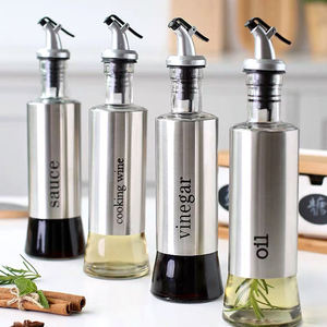 Bouteilles distributrices rondes <span class=keywords><strong>d</strong></span>'<span class=keywords><strong>huile</strong></span> de cuisson de Sauce de cuisine en verre <span class=keywords><strong>Olive</strong></span> avec <span class=keywords><strong>bec</strong></span> <span class=keywords><strong>verseur</strong></span> en acier inoxydable vente en gros - Product Image 2