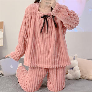 SAMWESTART <span class=keywords><strong>invierno</strong></span> grueso cálido franela pijamas mujeres Casual suelto grandes yardas grasa rayas terciopelo señoras ropa de casa traje - Product Image 3