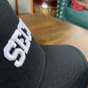 Gorra de Béisbol de Seguridad Personalizada, 100% Algodón, 6 Paneles, Bordado 3D, Deportiva, Formal, Ecológica, para Exteriores, con Logotipo de Seguridad - Product Image 4