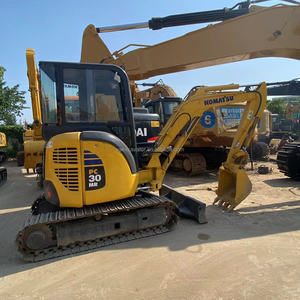 Excavadora hidráulica Komatsu PC30 de 3 toneladas de segunda mano, miniexcavadora usada pc30mr con giro de cola cero para operaciones en espacios estrechos. - Product Image 1