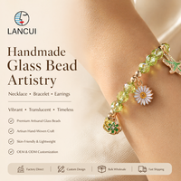 Bracelets de charme élastiques tendance en perles de verre à facettes colorées, motif marguerite et étoile de mer émaillée, style bohème pour l'été et la plage