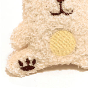 Juguete de peluche de oso y gato de 8*8 cm para amigos peludos, que promueve los instintos de caza naturales y la actividad física. - Product Image 4