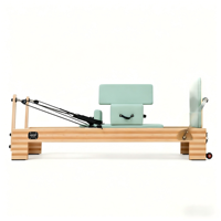 Pilates Reformer en Hêtre et Érable avec 6 ressorts en fil de piano allemand, barre réglable à 7 positions, poulie inférieure, usage commercial, portable