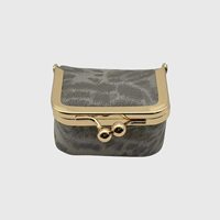 Mini boîte à bijoux vintage à fermoir Kiss Lock en tissu floral, petite pochette portable pour bagues et boucles d'oreilles avec poche intérieure à bouton-pression, unisexe