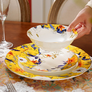 Ensemble d'assiettes plates en céramique florales, rondes, peintes à la main, style bohème, avec bord doré, pour la table, les dîners et les fêtes - Product Image 3