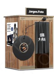 Cabina Fotográfica con Temática de Música Clásica para Cámara DSLR y con Wi-Fi, Cabina Cerrada para Eventos en Centros Comerciales, Experiencia de Marca - Product Image 3