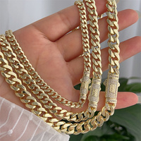 Collier artisanal plaqué cuivre or 18 carats avec zircon motif dollar, luxe léger classique, vente en gros transfrontalière