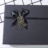 Boîte en papier rigide avec logo personnalisé, laminage mat, doublure en éponge, taille/couleur/épaisseur personnalisables, emballage de luxe pour pyjamas pour femmes