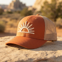 Gorras Trucker Unisex Ajustables de Estilo Deportivo con Letras, Visera Plana, 5 Paneles, 100% Poliéster, para Deportes al Aire Libre, Cuatro Estaciones