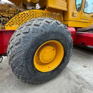Rouleau compresseur Dynapac CA510D d'occasion à forte force <span class=keywords><strong>de</strong></span> vibration et performance stable pour la construction routière et le compactage des fondations - Product Image 2