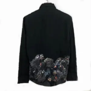 Fabriek Voorraad Goedkope Prijs Custom Volledige Bloemen Gedrukt Black Animal Print Overhemd Man Met Borst Pocket Korte Mouw