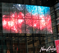Écran LED transparent de haute qualité pour vitrine, haute transparence P3.91-7.81, étanche IP65, garantie 3 ans, utilisation polyvalente