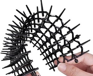 Flexible Outdoor Reusable Prickle Strips Plastic Cat Scat <strong>Spikes</strong> Mat Animal <strong>Barrier</strong> Anti-Cat &amp; Dog Pest Control Product - Product Image 3