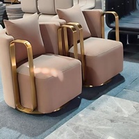 Fauteuil pivotant de style détente en velours avec cadre en métal doré de luxe moderne pour le salon