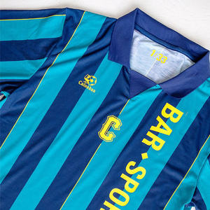 เสื้อฟุตบอลคอวี โพลีเอสเตอร์ 100% แบบเรียบ สำหรับสกรีนลาย ขายส่ง รับสั่งทำ คลาสสิก ป้องกันแบคทีเรีย แห้งเร็ว ใส่ได้ทั้งชายและหญิง - Product Image 5