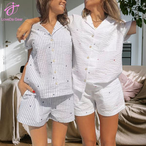 Ensemble pyjama pour femmes Loveda en gros, chemise à imprimé mignon d'été, deux pièces, chemise à manches courtes, shorts, avec <span class=keywords><strong>poche</strong></span> - Product Image 1