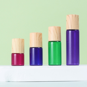 Bouteille à roulettes d'huile essentielle colorée 1ml 2ml 3ml 5ml <span class=keywords><strong>petit</strong></span> flacon à roulettes <span class=keywords><strong>de</strong></span> <span class=keywords><strong>parfum</strong></span> en verre avec couvercle en <span class=keywords><strong>grain</strong></span> <span class=keywords><strong>de</strong></span> <span class=keywords><strong>bois</strong></span> portable - Product Image 1