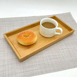 Bandeja de servir de bambú 28.5x14x2.5 cm de madera maciza para té, café, pan, repostería y uso en repostería. - Product Image 3