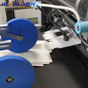 Máquina industrial de parcheo de ventana de alta eficiencia, servocontrol, laminación de precisión sin parada, alimentación, pegado, duradero - Product Image 3