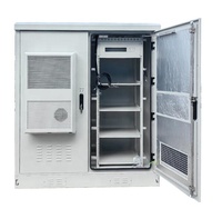 Solution de stockage d'énergie tout-en-un 100 kWh 200 kWh 50 kW à couplage CA avec batterie au lithium, étanche, pour hôtels et villas